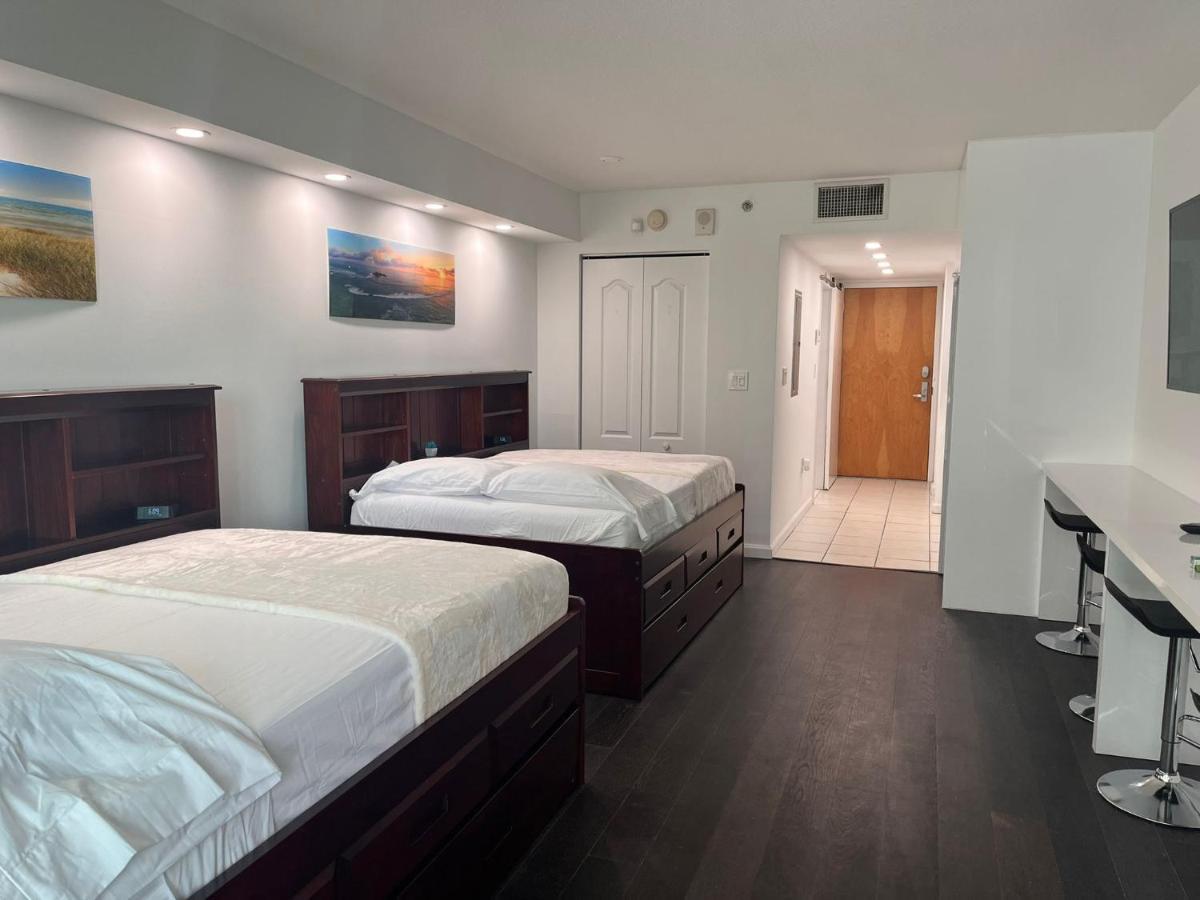 Studios In Brickell With Pool, Gym, Free Parking And Game Room Miami Bagian luar foto