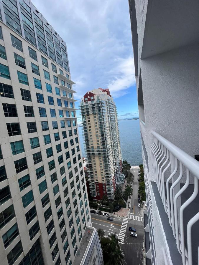 Studios In Brickell With Pool, Gym, Free Parking And Game Room Miami Bagian luar foto