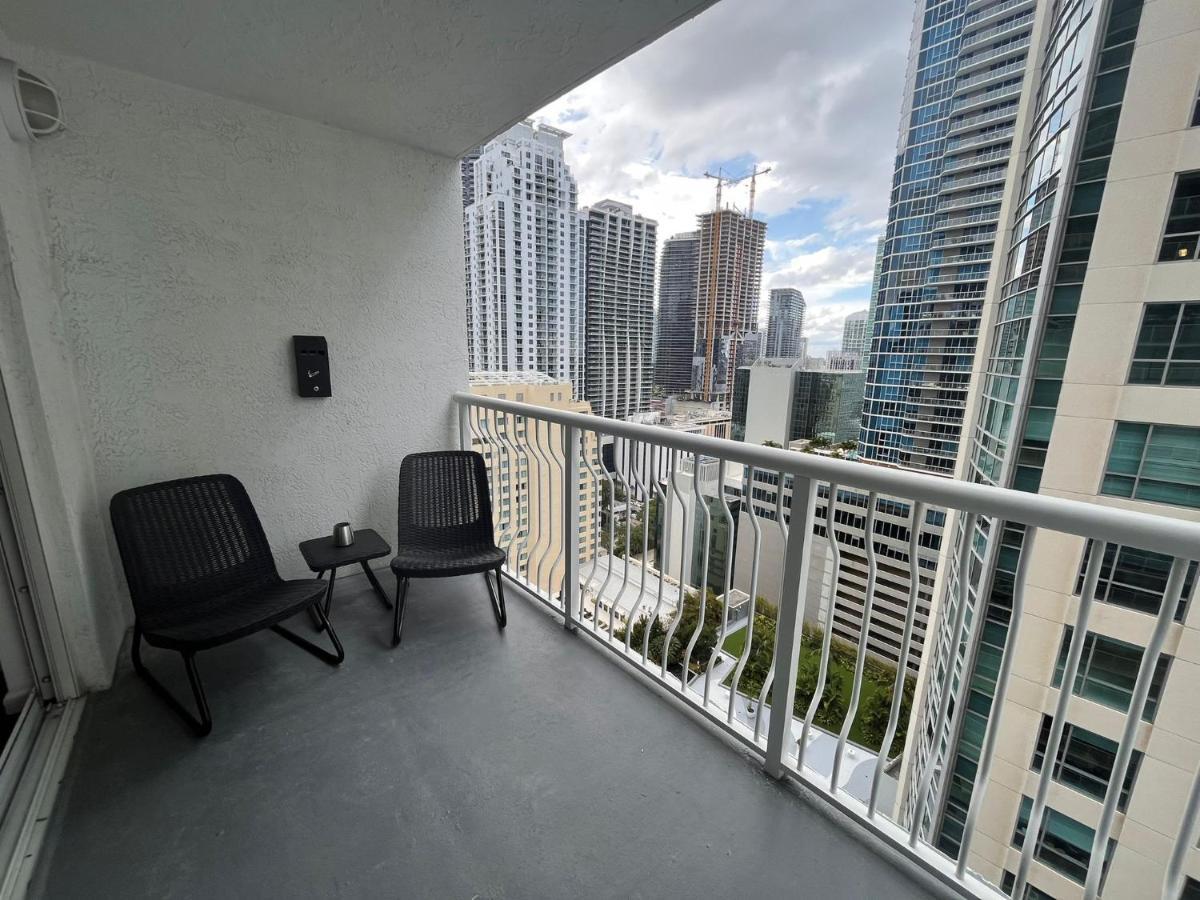 Studios In Brickell With Pool, Gym, Free Parking And Game Room Miami Bagian luar foto