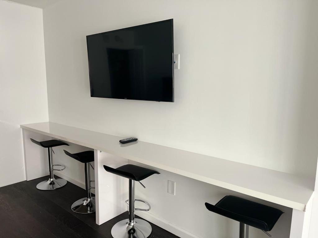 Studios In Brickell With Pool, Gym, Free Parking And Game Room Miami Bagian luar foto