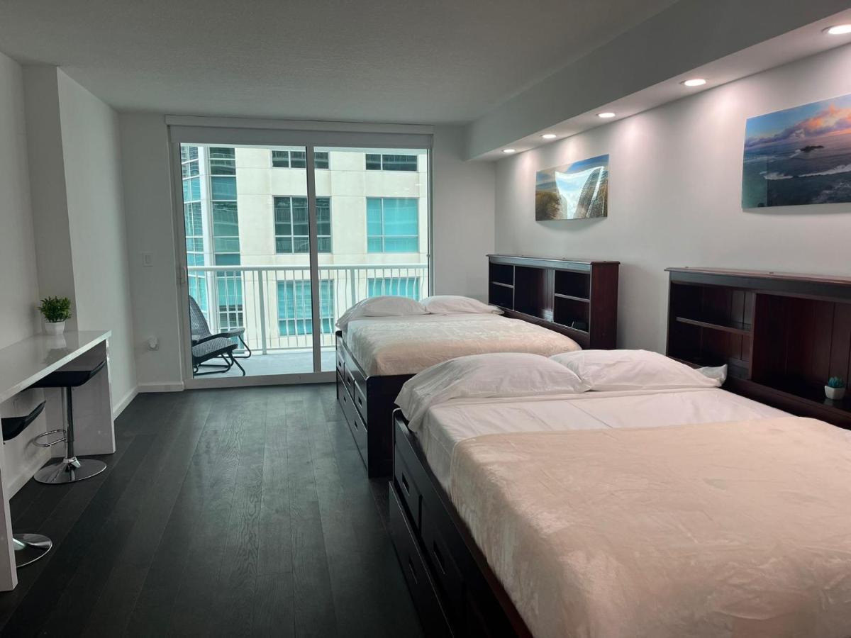 Studios In Brickell With Pool, Gym, Free Parking And Game Room Miami Bagian luar foto