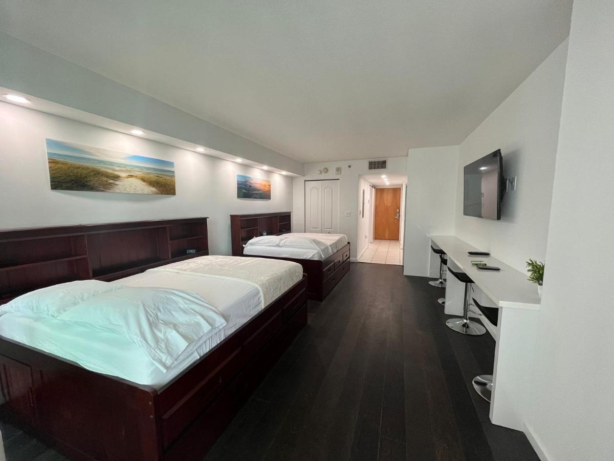 Studios In Brickell With Pool, Gym, Free Parking And Game Room Miami Bagian luar foto