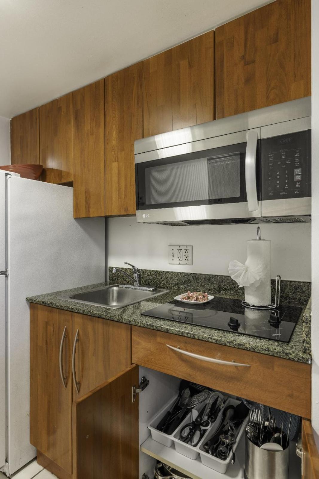 Studios In Brickell With Pool, Gym, Free Parking And Game Room Miami Ruang foto